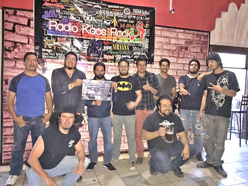 Rockeros zacatecanos esperan que el público asista al evento para conocer más sobre el ambiente musical en el estado ■ foto: la jornada zacatecas