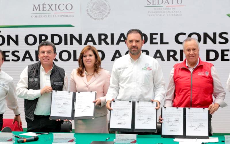 Alejandro Tello rindió protesta como presidente del Consejo Estatal de Desarrollo Agrario ■ FOTO: LA JORNADA ZACATECAS