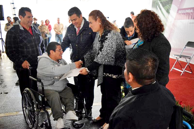 Lourdes Rodarte Díaz, directora del Instituto para la Atención e Inclusión de las Personas con Discapacidad, presidió el evento ■ FOTO: LA JORNADA ZACATECAS