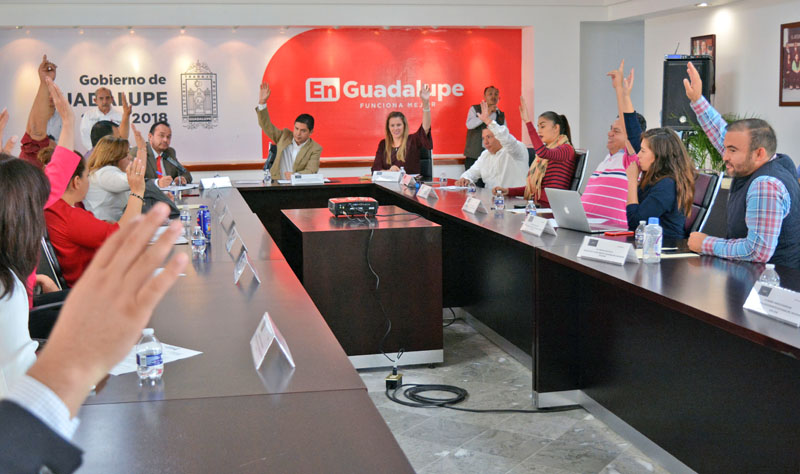 Los estudiantes deberán presentar propuestas que serán enviadas al cabildo de Guadalupe para su análisis. Imagen de sesión de cabildo de la Villa ■ FOTO: LA JORNADA ZACATECAS