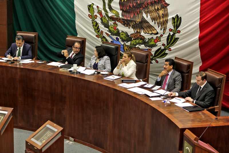 Comparecieron ante la 62 Legislatura, José Francisco Ibargüengoytia Borrego, titular Sinfra e Ismael Solís Mares, Seduvot ■ FOTO: ANDRÉS SÁNCHEZ