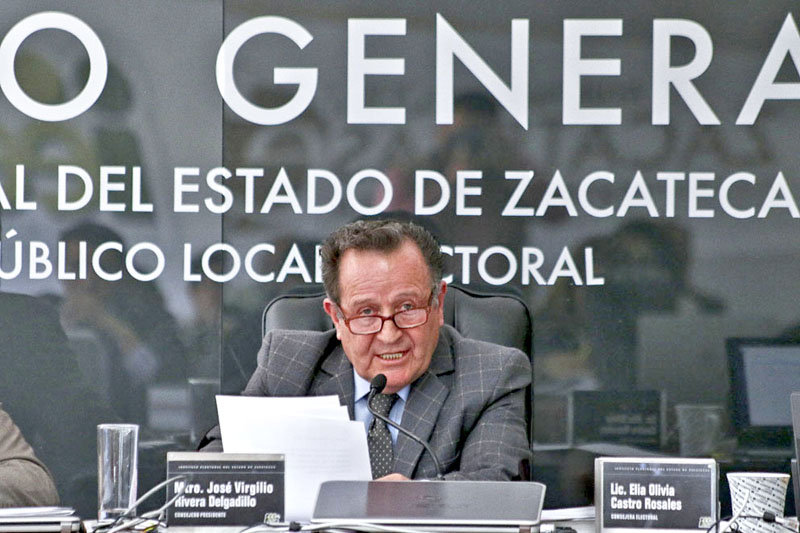 Consejero presidente del IEEZ, Virgilio Rivera, gana 120 mil 60 pesos mensuales; rebasa sueldo del gobernador ■ FOTO: LA JORNADA ZACATECAS