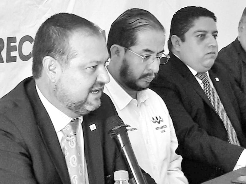 El ex secretario de Economía de Zacatecas, Nicolás Castañeda, dio una conferencia este lunes para anunciar su adhesión al Partido Encuentro Social (PES). Imagen de septiembre pasado n foto: facebook