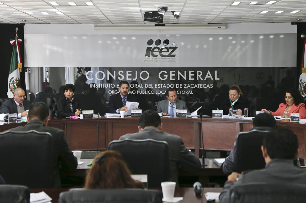 Sesión del Consejo General del IEEZ ■ FOTO: LA JORNADA ZACATECAS