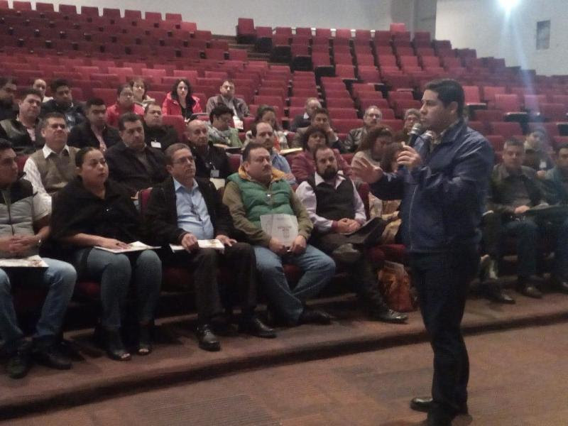 Los recaudadores asistieron a un curso de capacitación sobre el nuevo Sistema de Administración Tributaria que habrá de operar a partir del próximo año n foto: la jornada zacatecas