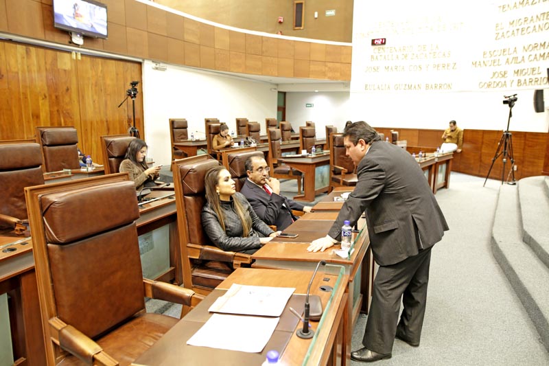 El paquete económico se aprobó en segunda sesión vespertina de la 62 Legislatura ■ FOTO: ANDRÉS SÁNCHEZ