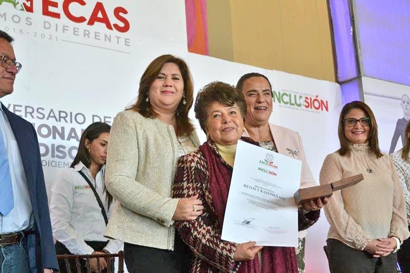 Fabiola Torres Rodríguez presidió la ceremonia oficial ■ FOTO: LA JORNADA ZACATECAS