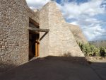 Acceso al Museo de La Quemada.