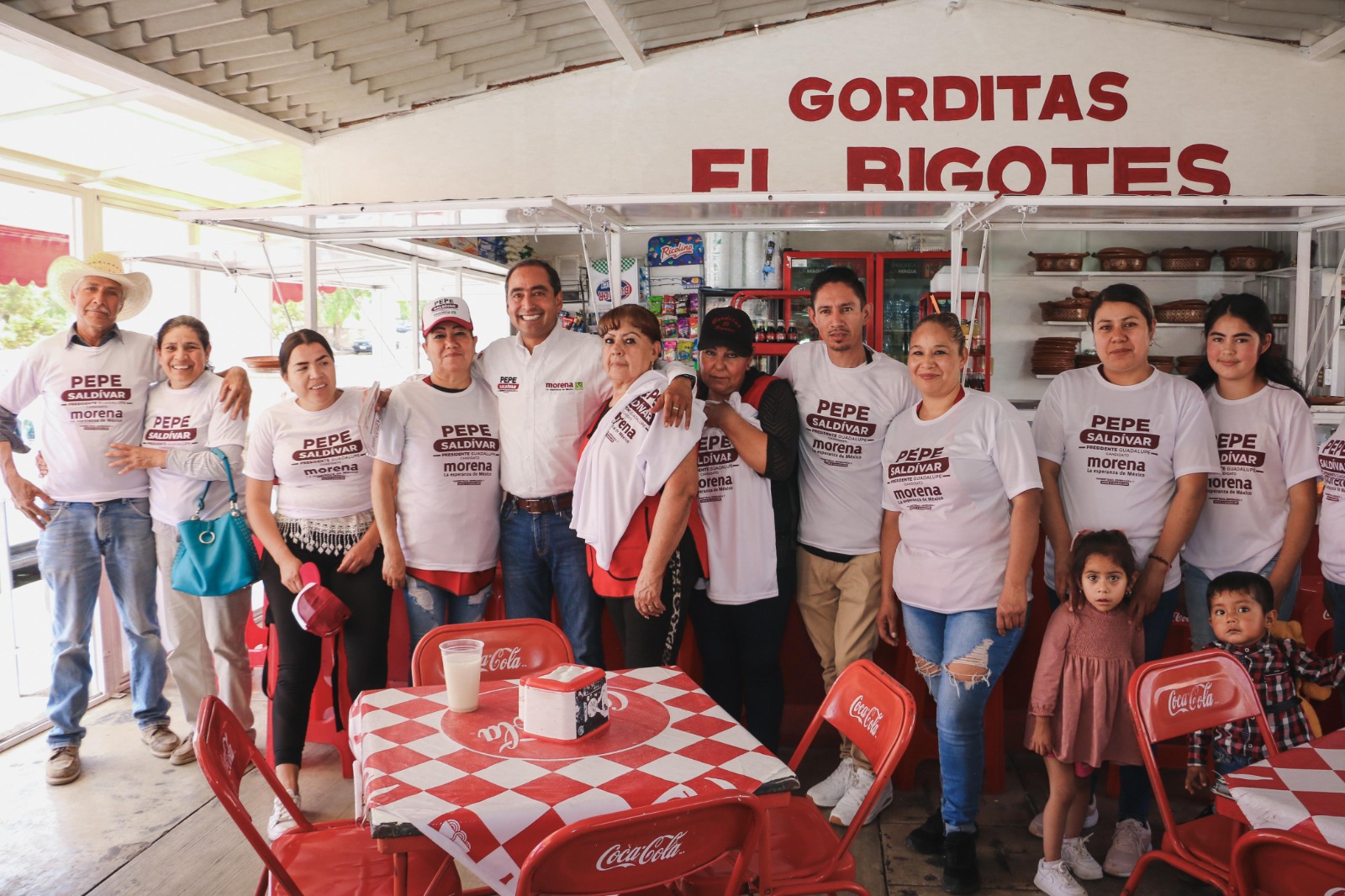 Recorre Pepe Saldívar colonias de Guadalupe y comercios de la Vialidad ...