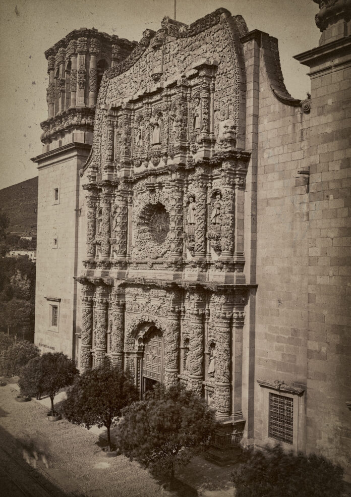 Foto antigua de la Catedral Basílica de Zacatecas. ca. Principios del siglo XX