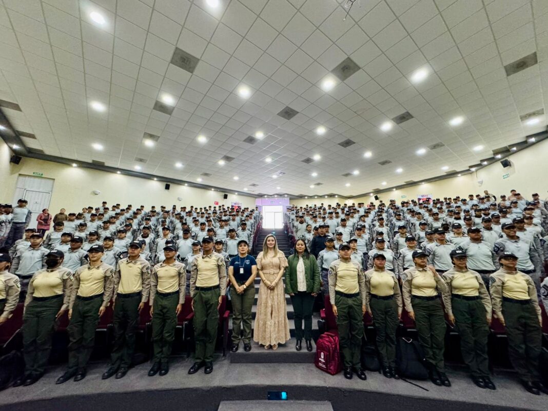 Encuentro dirigido a estudiantes de la UTZAC y de la Escuela de Formación Policial. Foto: Gobierno de Zacatecas