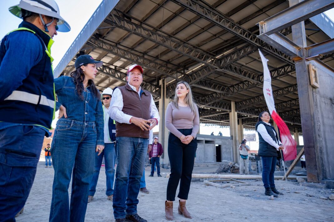 Se generan 200 empleos directos entre constructores y supervisores. Foto: Godezac