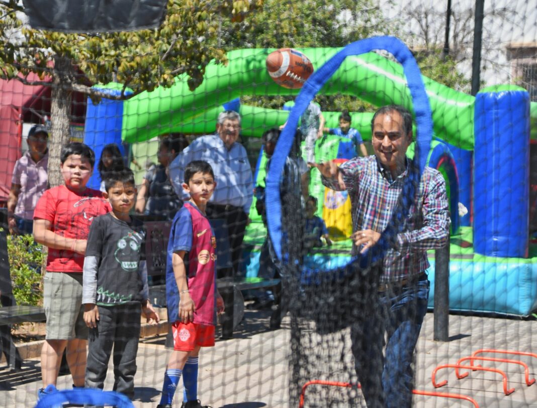 El alcalde Pepe Saldívar agradeció la asistencia a los ciudadanos. Foto: Ayuntamiento de Guadalupe.