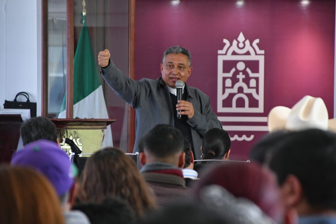 El ponente fue el Presbítero Diego Alonso Marulanda Díaz, Rector de la Universidad Pontificia Bolivariana de Medellín, Colombia. Foto: Ayuntamiento de Guadalupe.