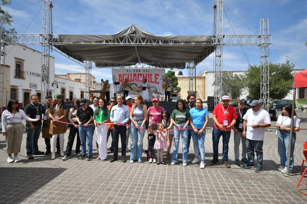 El alcalde Pepe Saldívar inauguró el festival. Foto: Ayuntamiento de Guadalupe.