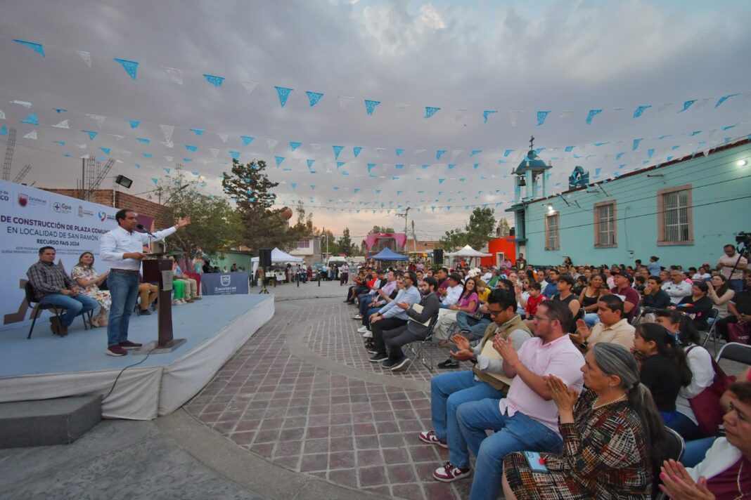El alcalde Pepe Saldívar entregó la obra a los ciudadanos. Foto: Ayuntamiento de Guadalupe.