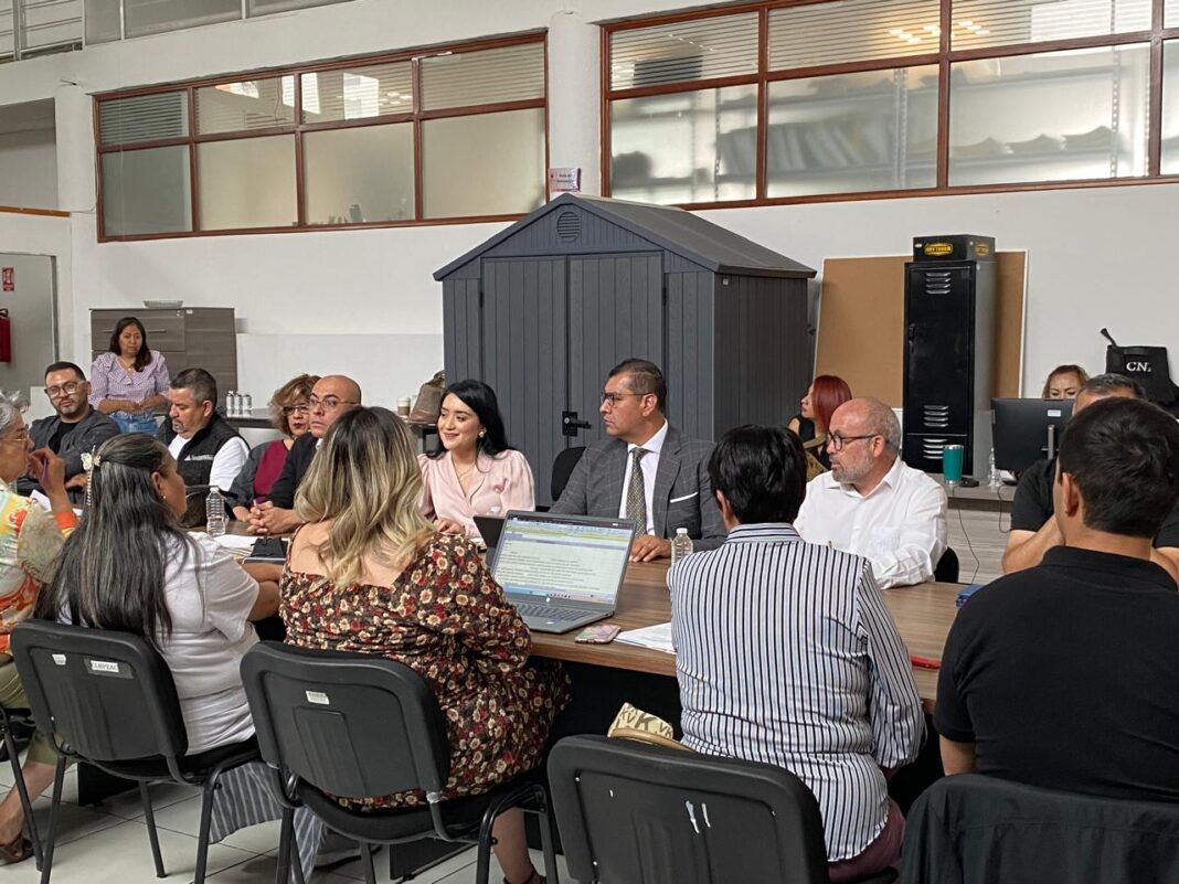 En la reunión, los colectivos plantearon la necesidad de cursos de capacitación en protocolos de búsqueda y autocuidado. Foto: Cortesía.