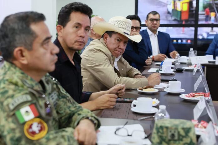 El gobernador David Monreal informó que la jornada electoral se vivió sin problemas. Foto: Godezac.