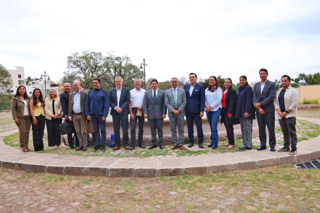 El encuentro tuvo como eje el fortalecimiento de la cooperación bilateral en temas estratégicos. Foto: Godezac.