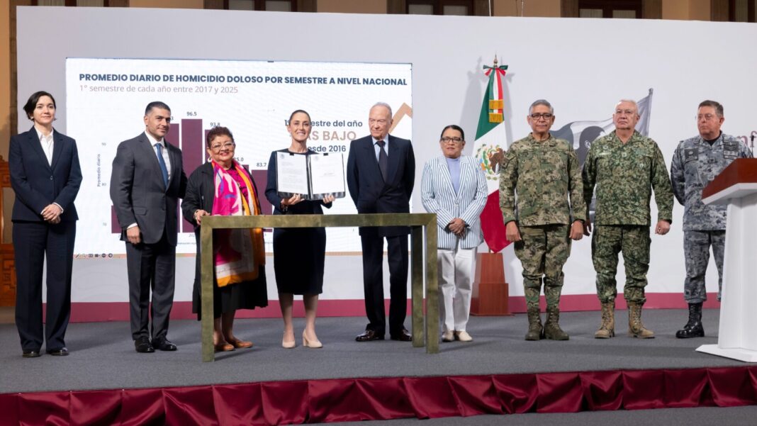 Claudia Sheinbaum busca que el Estado se asuma como víctima de la extorsión y atienda el delito. Foto: Cortesía.