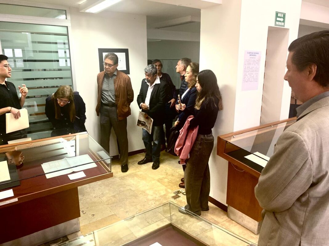 La exposición se exhibe en la sala Roberto Ramos Dávila, en Palacio de Gobierno. Foto: Godezac.