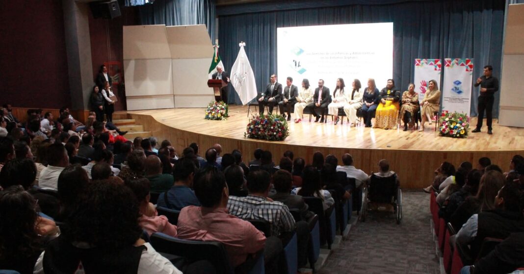 En el congreso, las autoridades convocaron a defender derechos de la infancia digitalmente. Foto: Cortesía.