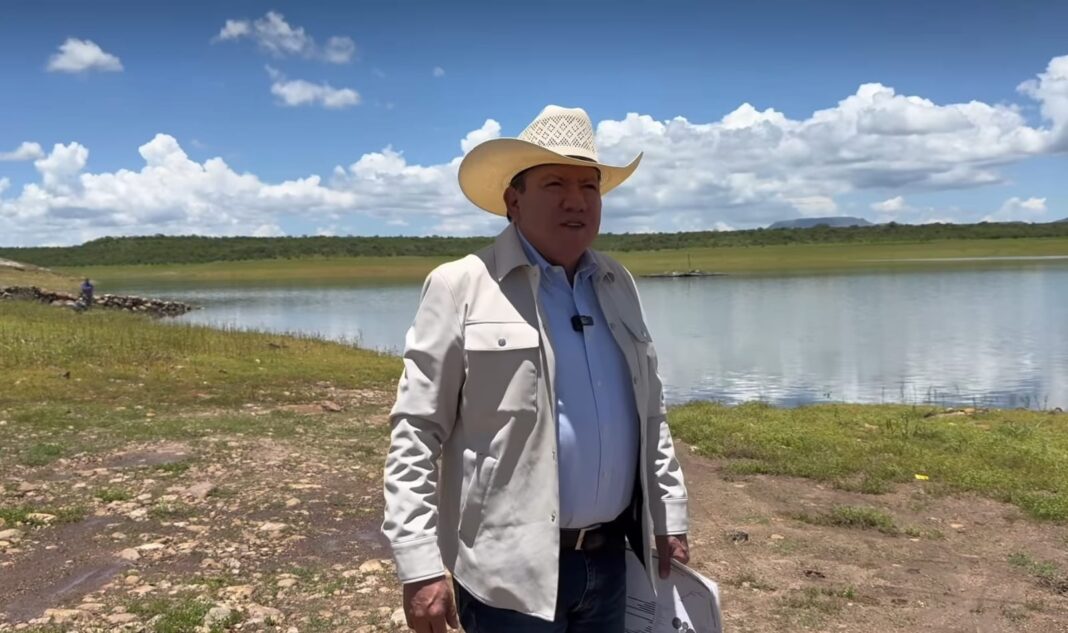 David Monreal supervisó los embalses zacatecanos. Foto: Godezac.