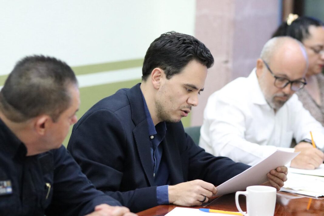 Rodrigo Reyes Mugüerza, informó sobre el fortalecimiento en la coordinación. Foto: Godezac.