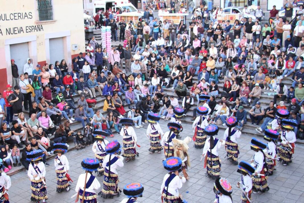 El público zacatecano disfrutó de un programa diverso y dinámico. Foto: Cortesía.