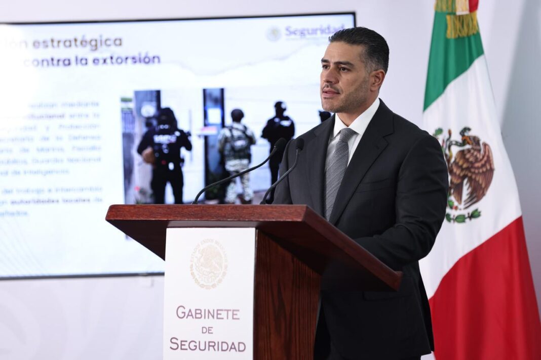 Omar García Harfuch precisó que esta estrategia es posible gracias a la nueva Ley del Sistema Nacional de Investigación e Inteligencia. Foto: Cortesía.