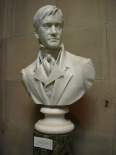 Busto de Matthew Macfadyen como Fitzwilliam Darcy. En Wikimedia commons