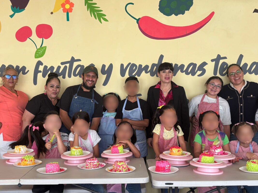Los niños y niñas disfrutaron con la elaboración de pasteles y postres. Foto: Cortesía.