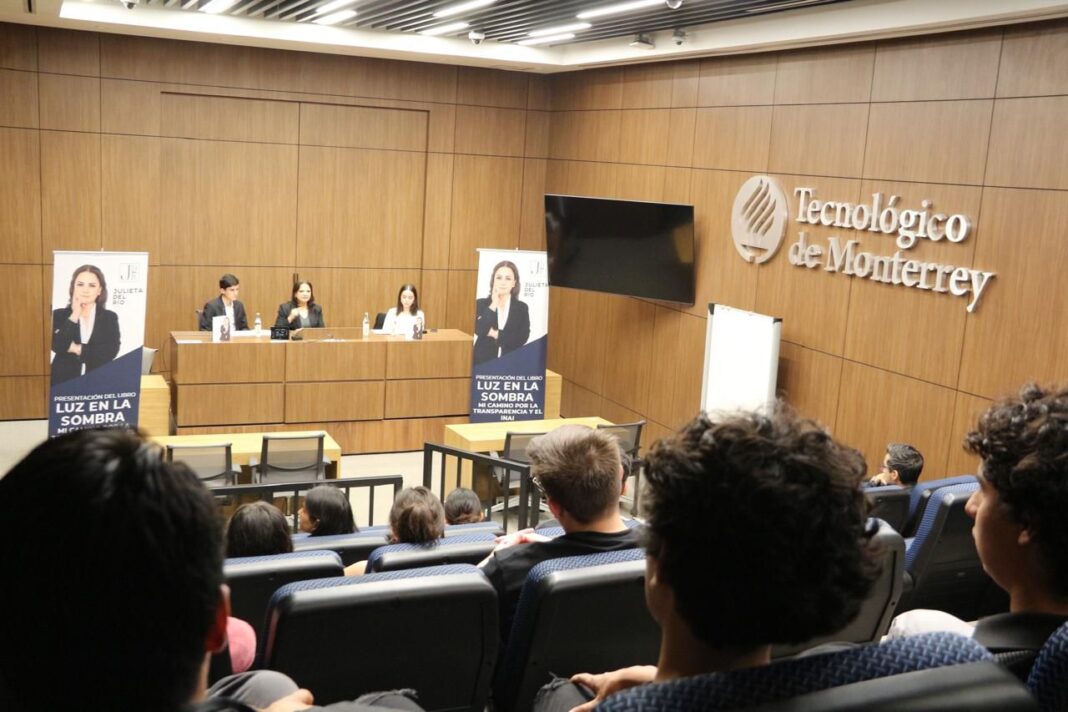 Julieta del Río señaló que se necesitan las voces de los jóvenes para defender lo que es correcto. Foto: Cortesía