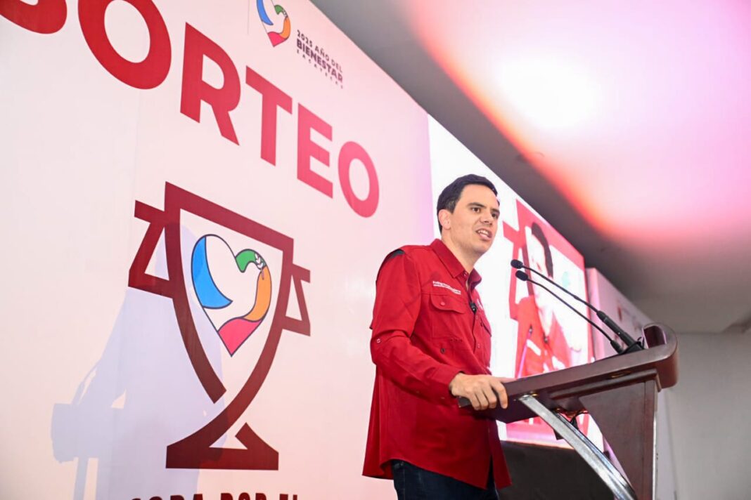 El secretario general de Gobierno, Rodrigo Reyes, encabezó el evento. Foto: Godezac.