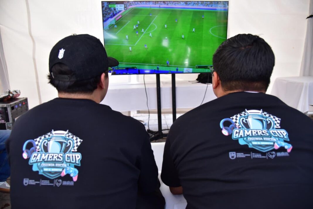 Más de 80 jóvenes participaron en la Gamers Cup. Foto: Cortesía.