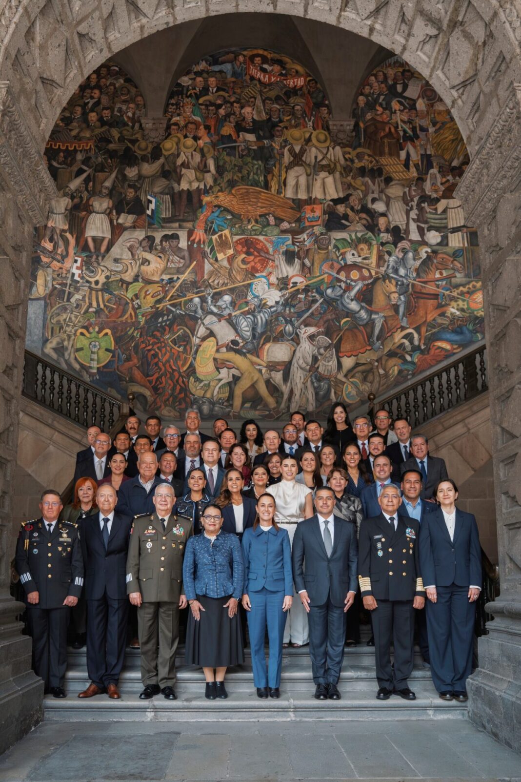 El gobernador David Monreal estuvo presente con la presidenta Claudia Sheinbaum en CDMX. Foto: Godezac.