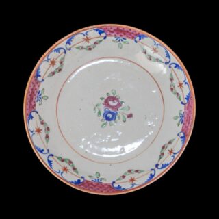 Plato de la Compañía de Indias, manufactura china, siglo XVIII. Colección particular.