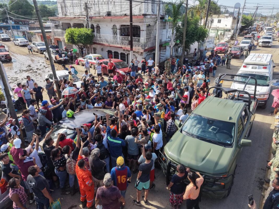 La presidenta Claudia Sheinbaum fue a atender la emergencia en Puebla y Veracruz. Foto: Cortesía.