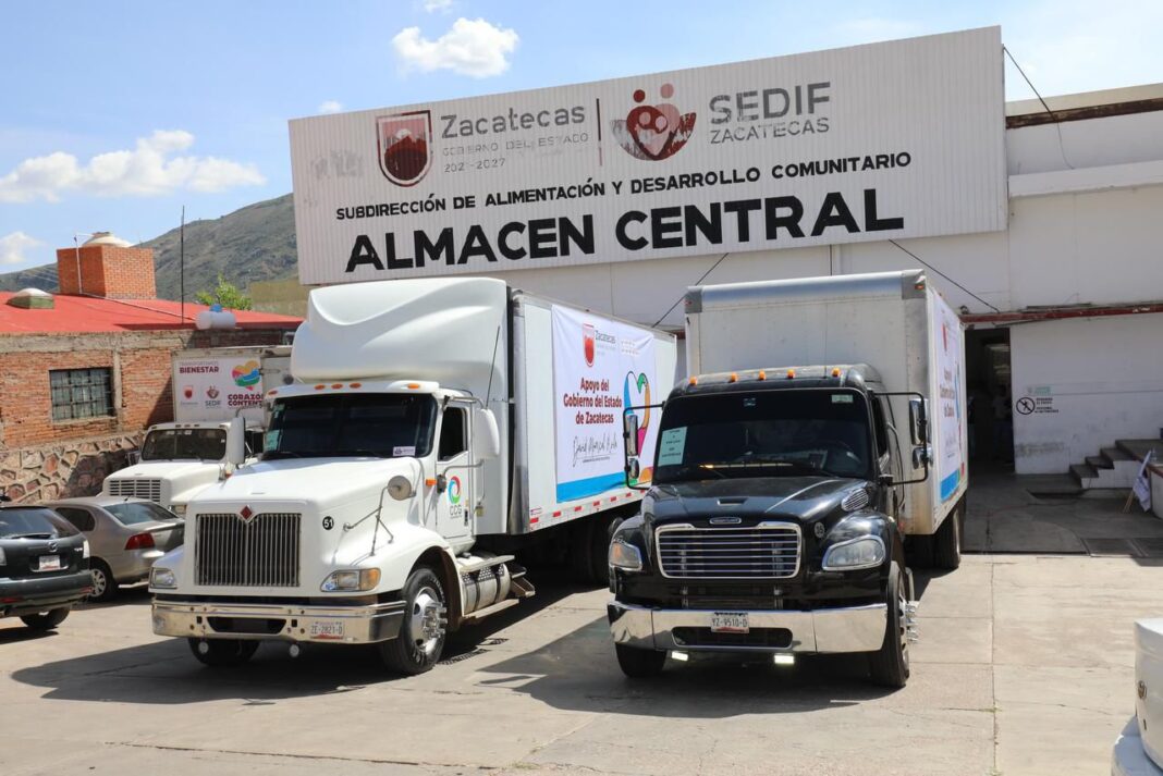 Los paquetes enviados incluyen alimentos no perecederos y una variedad de productos de higiene y limpieza. Foto: Godezac.