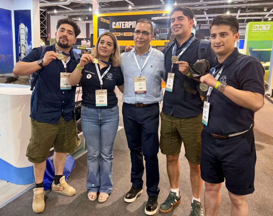 Los estudiantes brillaron en el encuentro minero más importante de México. Foto: Cortesía.