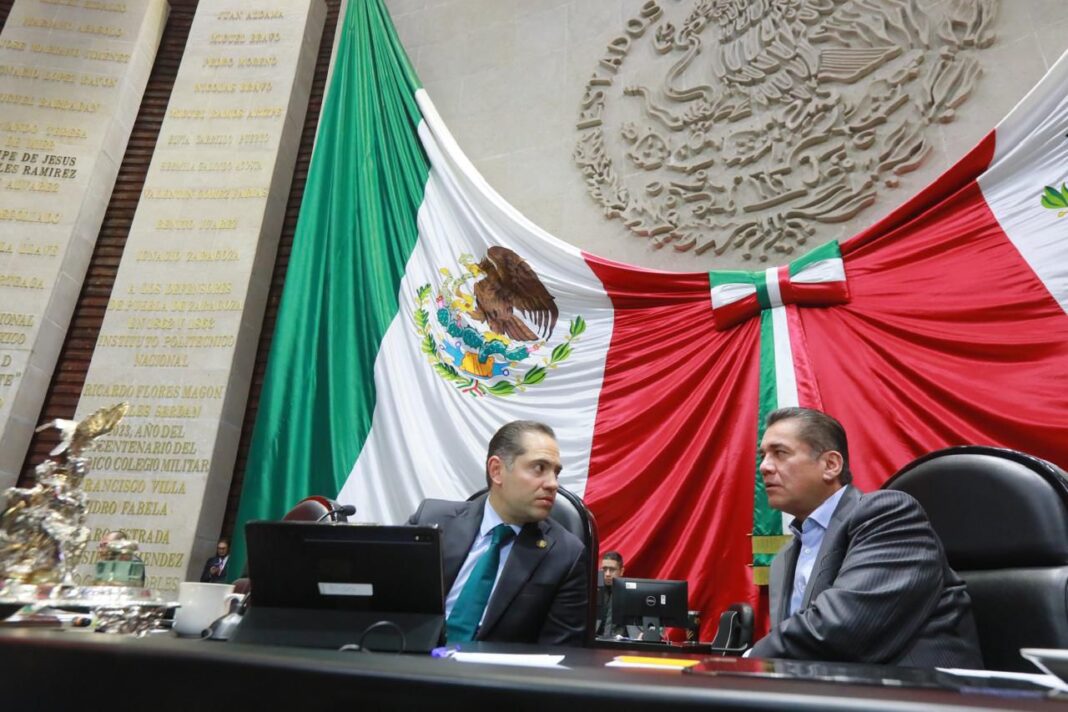 Carlos Puente reconoció la labor del secretario de Seguridad, Omar García Harfuch. Foto: Cortesía.