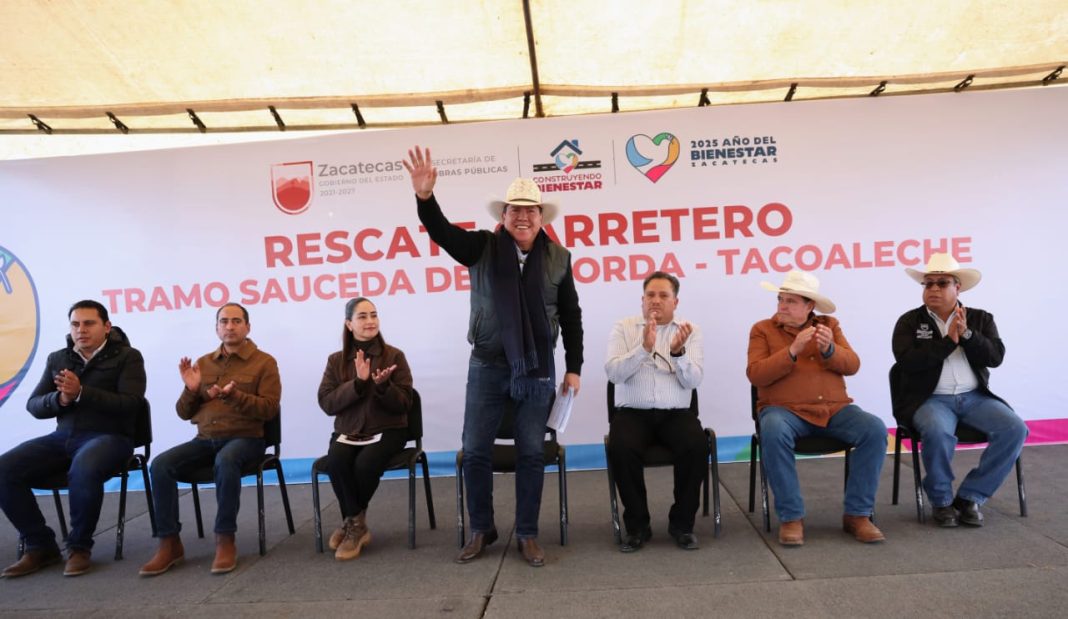 Rehabilitan 8 kilómetros con carpeta asfáltica, bacheo profundo y señalamiento nuevo. Foto: Godezac.