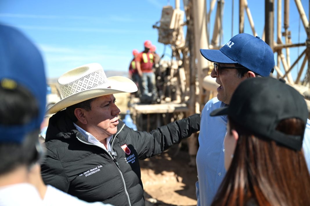 David Monreal supervisó los trabajos de perforación del Pozo 5 del Sistema de Abastecimiento Benito Juárez. Foto: Godezac.