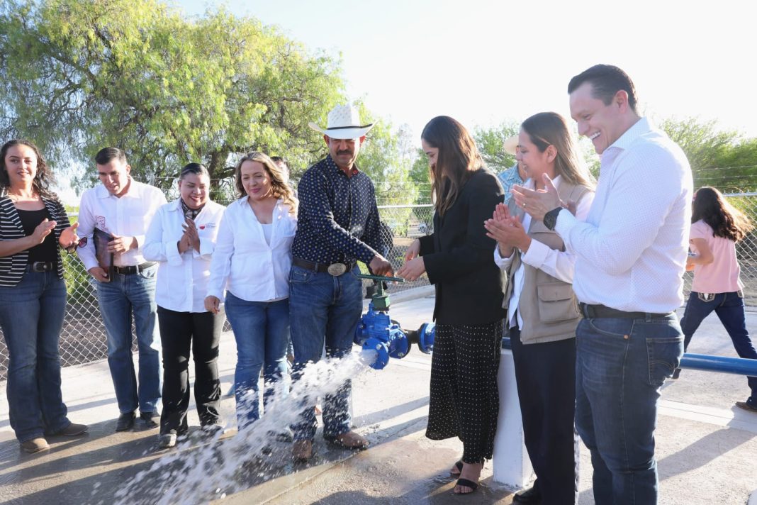 Se construyeron un tanque elevado con capacidad de 30 metros cúbicos, así como obras complementarias para la distribución del agua. Foto: Godezac