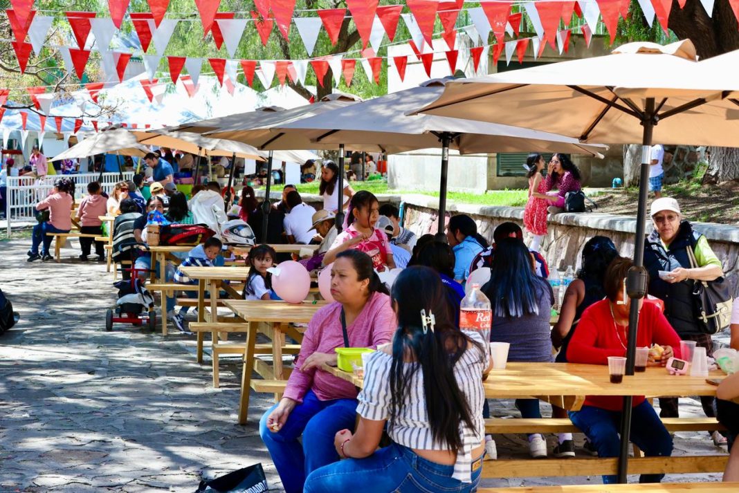 La Granja Encantada incluyó una Mini Expo Agropecuaria para niñas y niños, espacio que despertó gran entusiasmo entre las y los pequeños. Foto: Godezac