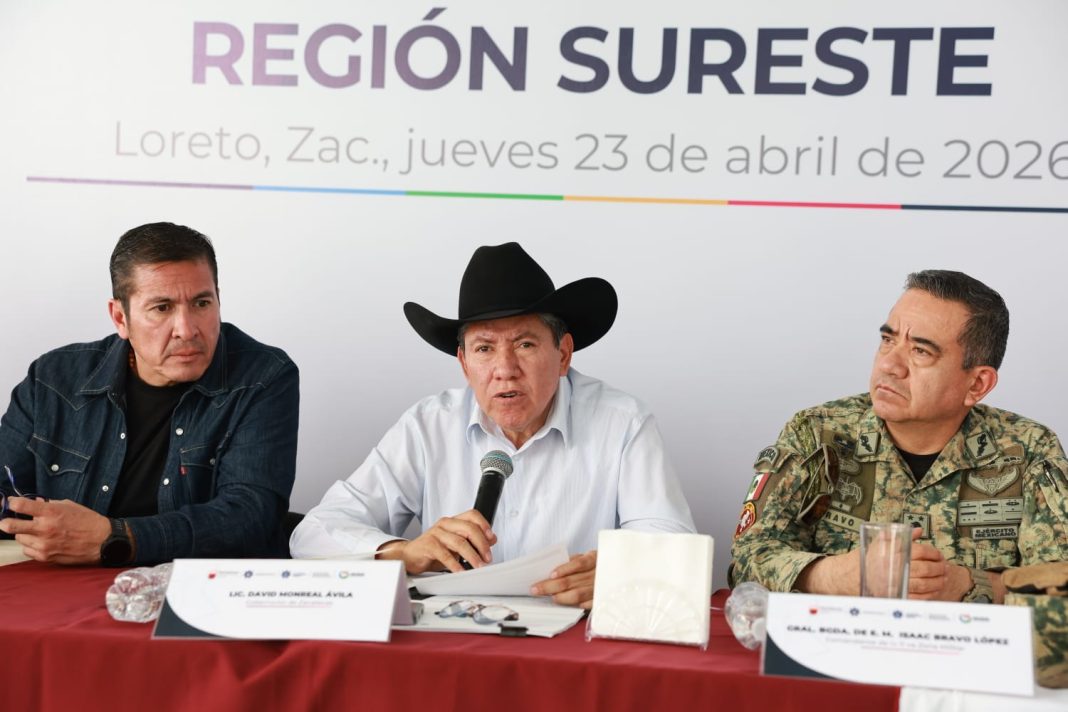 El mandatario reafirma su compromiso de continuar con el fortalecimiento de las corporaciones policiales. Foto: Godezac.