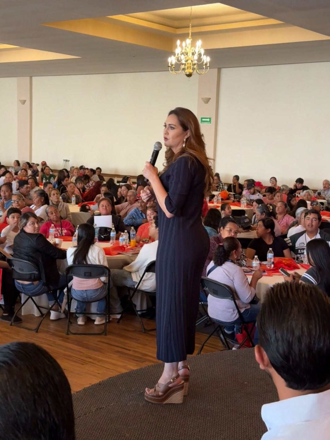 Geovanna Bañuelos habló ante más de mil simpatizantes y militantes. Foto: Godezac.