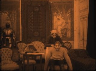 Fotograma de la película muda sueca de 1912, Fadren, El padre, dirigida por Anna Hofman-Uddgren.