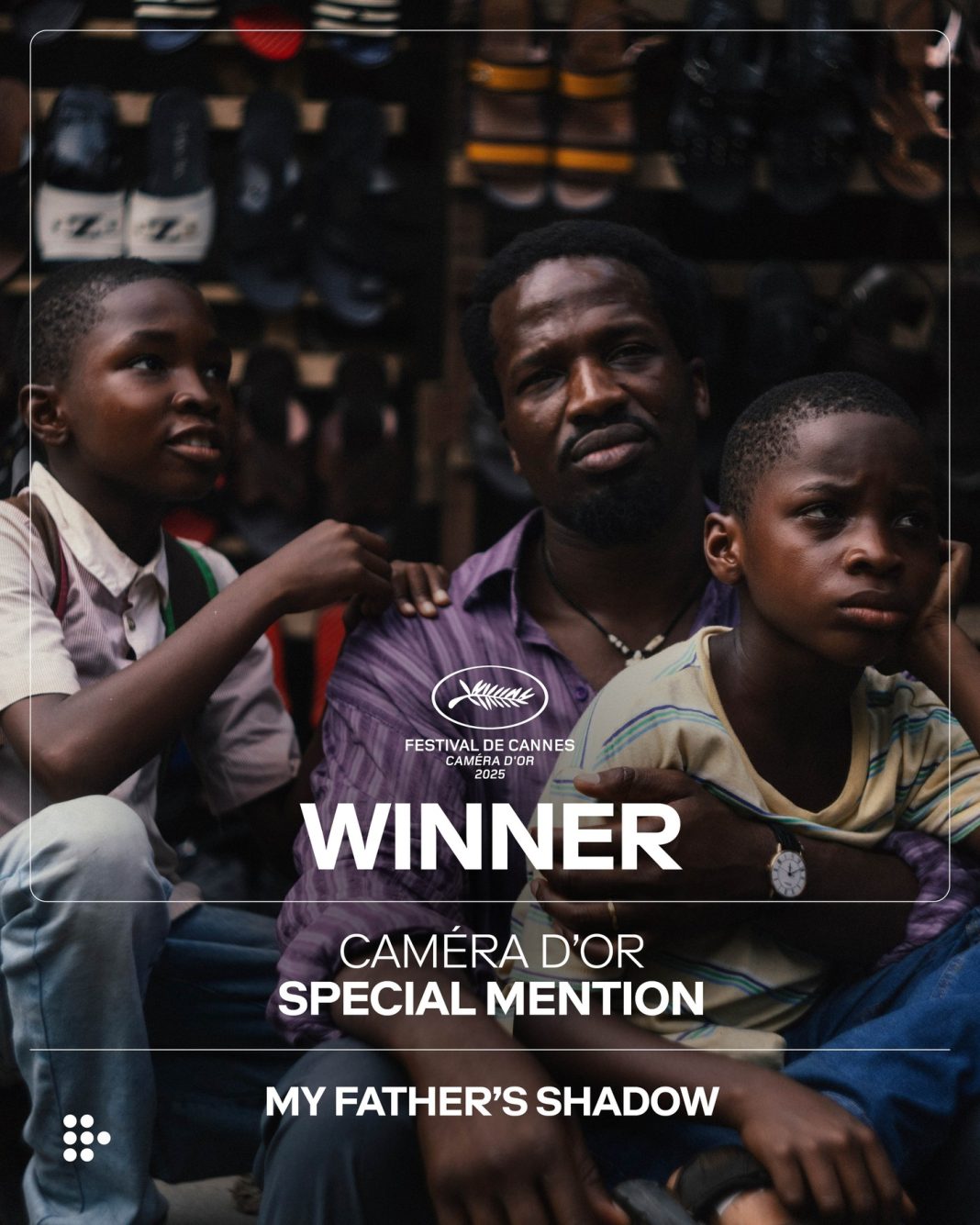 My father’s shadow, de Akinola Davies Jr.