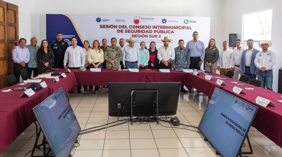 En la reunión se evaluaron los avances en materia de pacificación y se trazó la hoja de ruta a seguir en los próximos meses. Foto: Godezac.